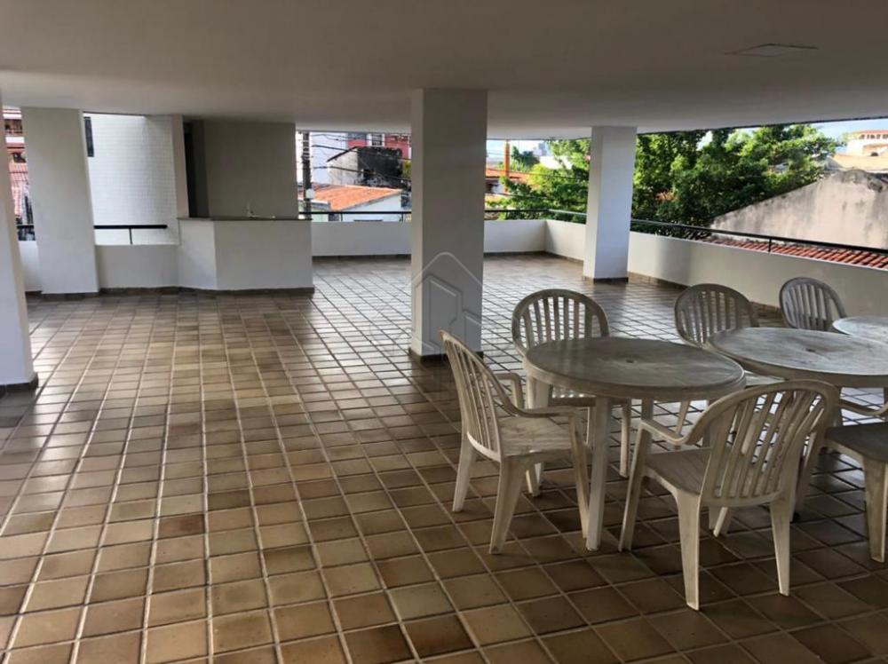 Alugar Apartamento / Padrão em João Pessoa R$ 2.000,00 - Foto 11