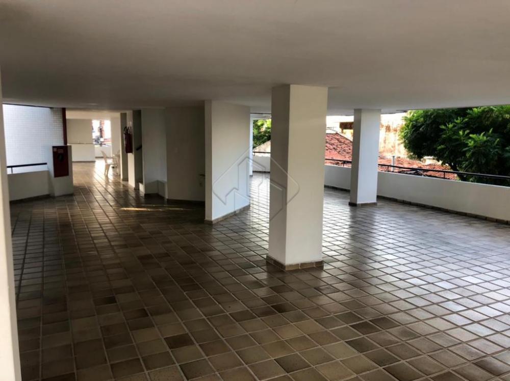Alugar Apartamento / Padrão em João Pessoa R$ 2.000,00 - Foto 12
