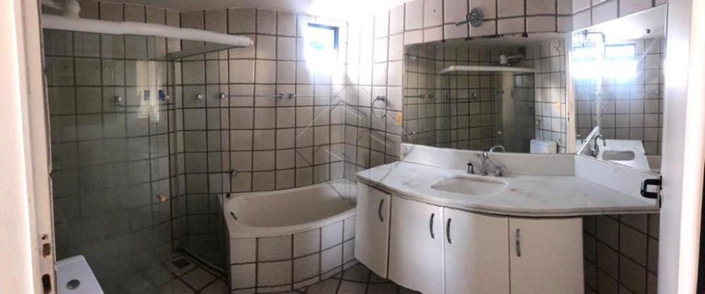 Alugar Apartamento / Padrão em João Pessoa R$ 2.000,00 - Foto 10