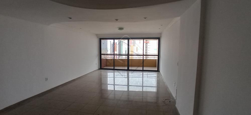 Alugar Apartamento / Padrão em João Pessoa R$ 2.800,00 - Foto 1