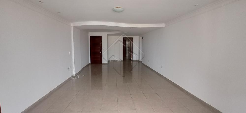 Alugar Apartamento / Padrão em João Pessoa R$ 2.800,00 - Foto 4