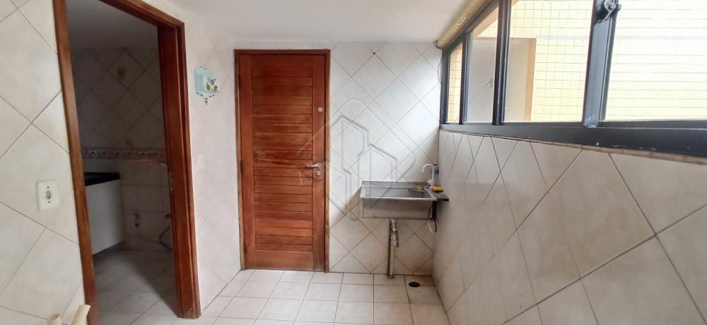 Alugar Apartamento / Padrão em João Pessoa R$ 2.800,00 - Foto 9