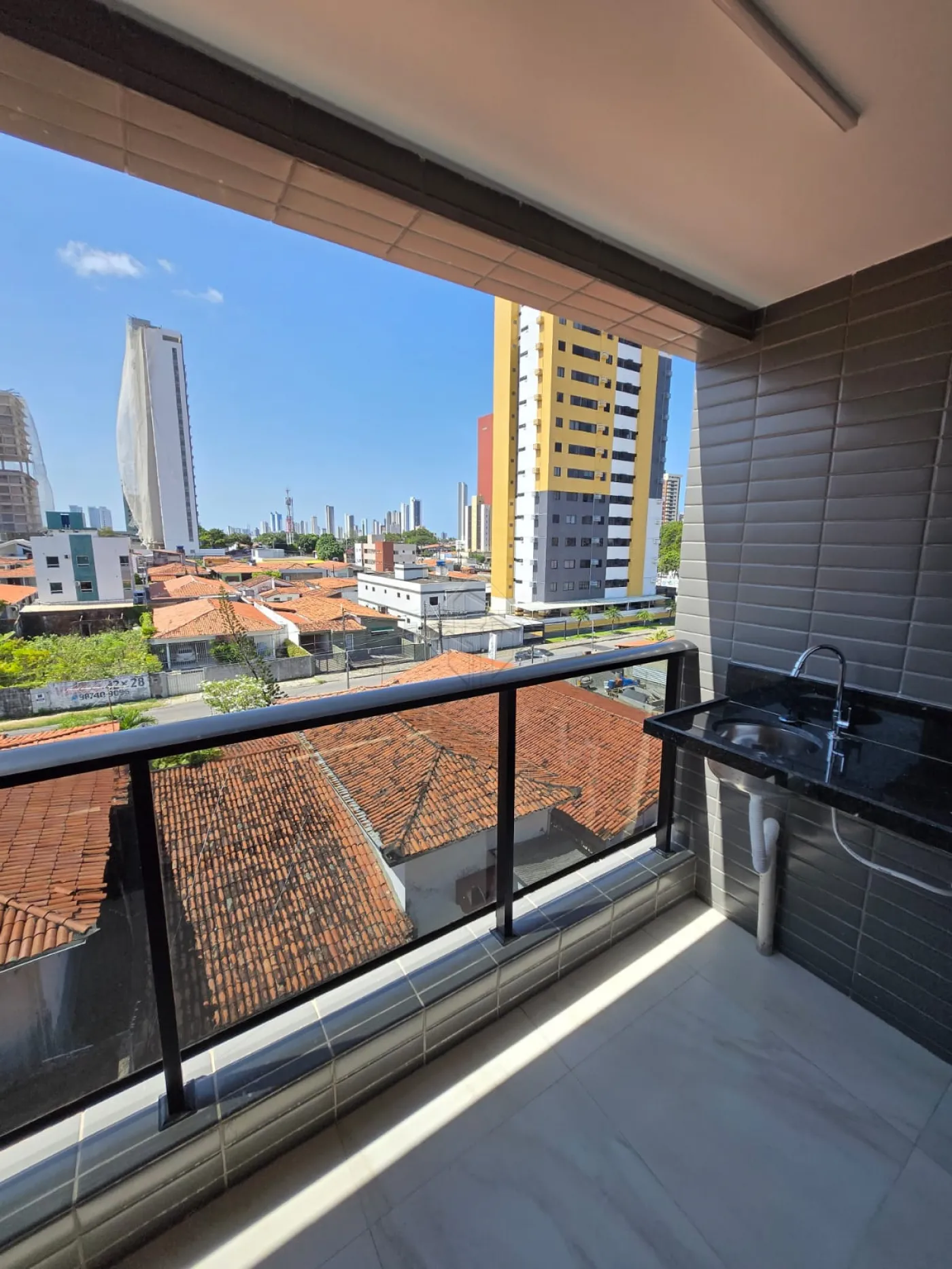 Comprar Apartamento / Padrão em João Pessoa R$ 460.000,00 - Foto 4
