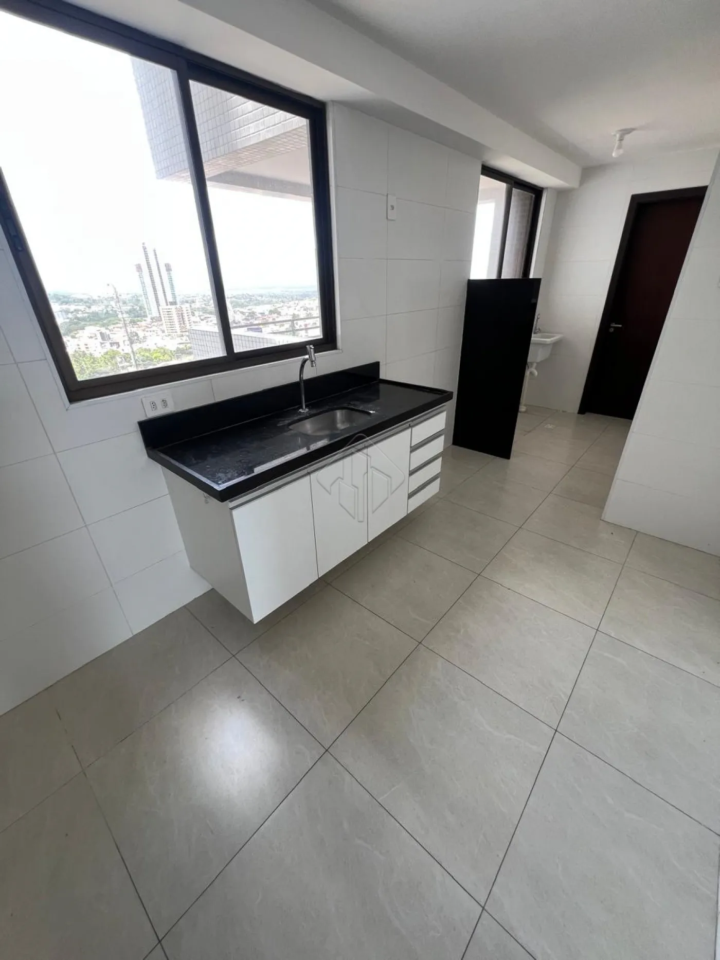 Alugar Apartamento / Padrão em João Pessoa R$ 4.400,00 - Foto 8