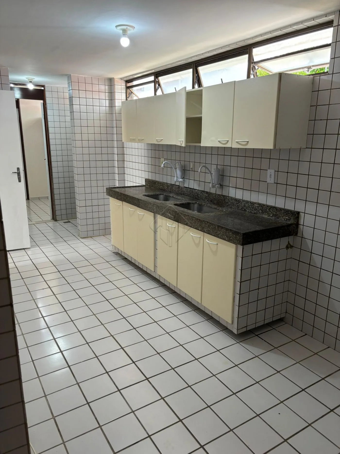 Comprar Apartamento / Padrão em João Pessoa R$ 500.000,00 - Foto 6