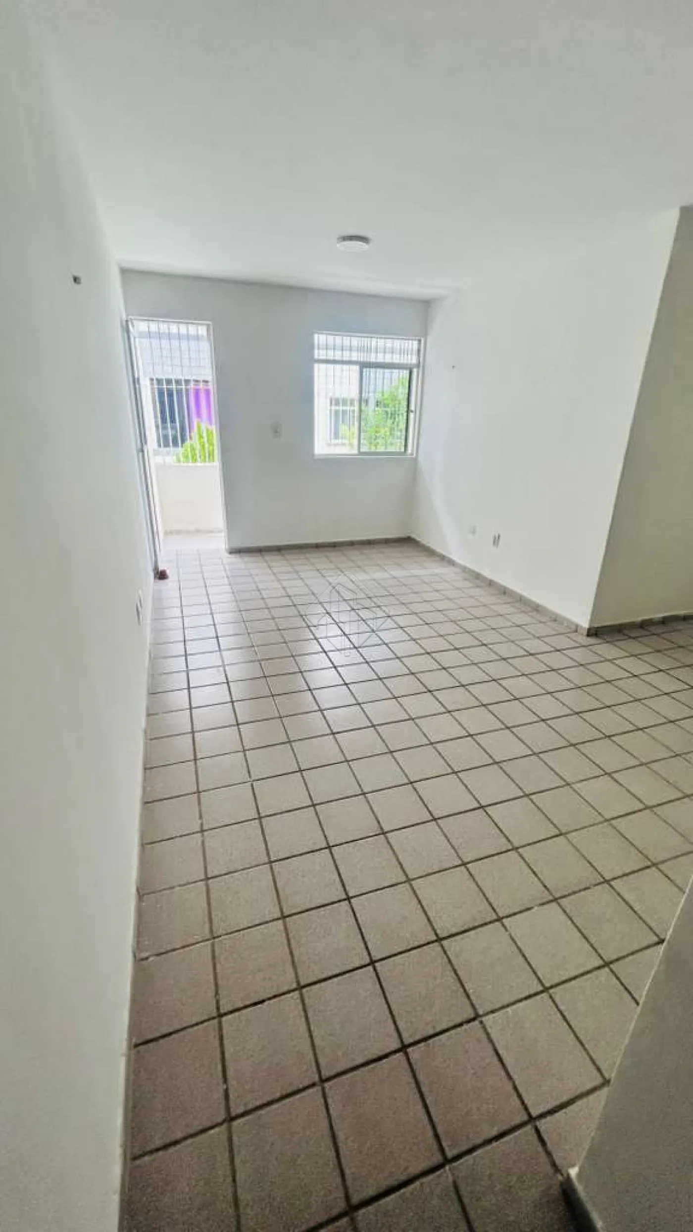Comprar Apartamento / Padrão em João Pessoa R$ 185.000,00 - Foto 2