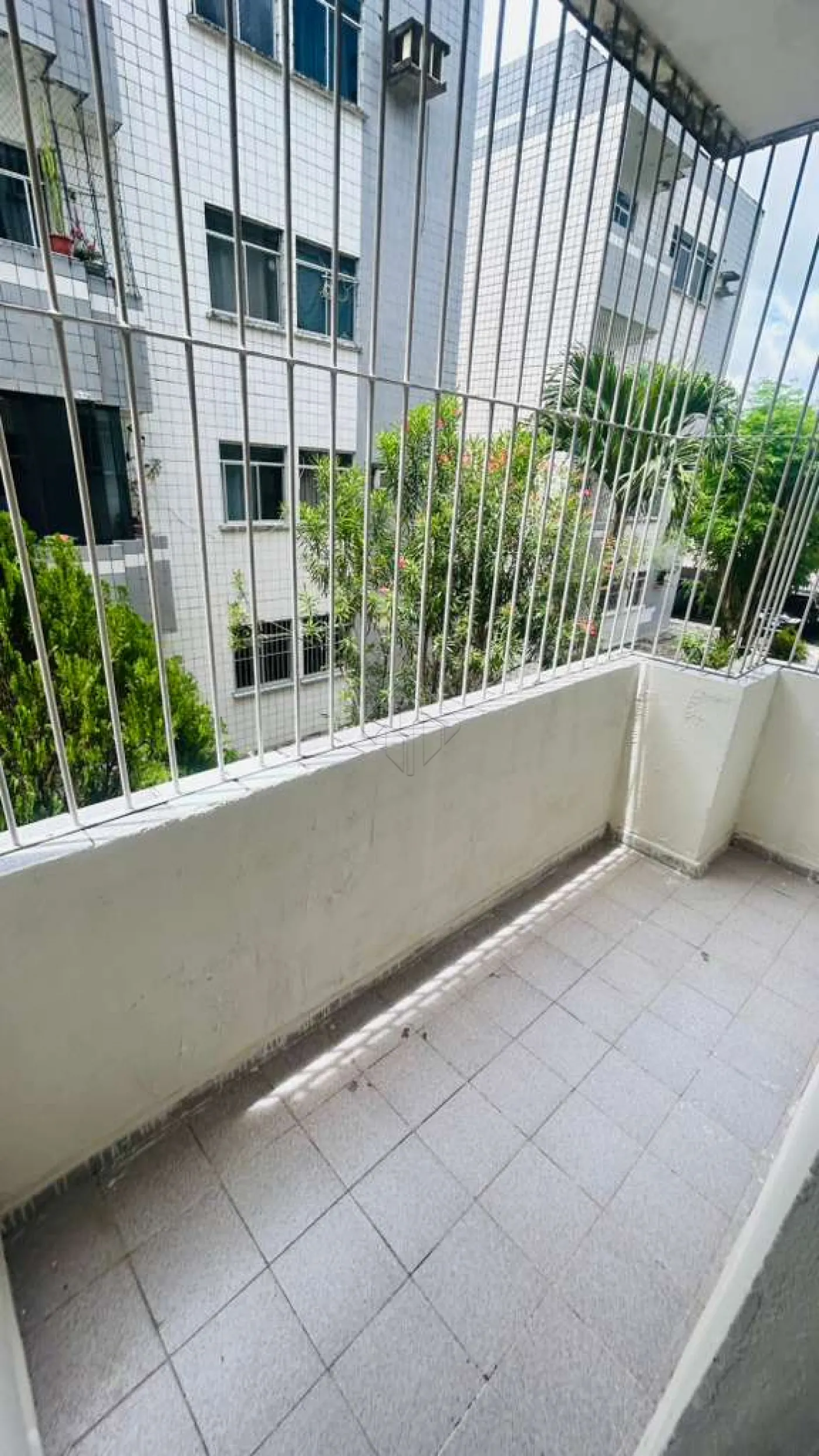 Comprar Apartamento / Padrão em João Pessoa R$ 185.000,00 - Foto 3