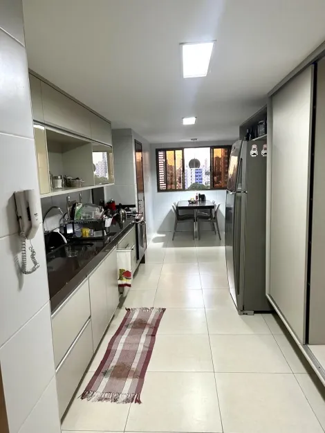 imagem 4 - Apartamento à venda em Miramar com 152m², 4 Quartos, 2 Vagas de Garagem e Nascente Sul! Qualidade de vida e Lazer Completo! imagem 4 - Apartamento à venda em Miramar com 152m², 4 Quartos, 2 Vagas de Garagem e Nascente Sul! Qualidade de vida e Lazer Completo!