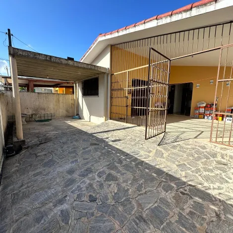 imagem 5 - Casa espaçosa em Água Fria - 3 quartos sendo 1 suite, escritório e garagem para 3 carros imagem 5 - Casa espaçosa em Água Fria - 3 quartos sendo 1 suite, escritório e garagem para 3 carros